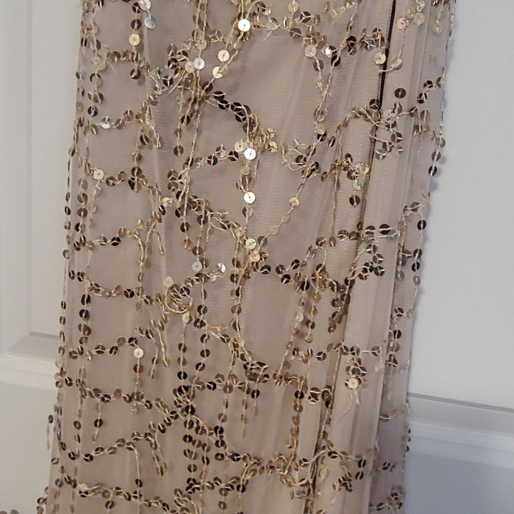 Event Gown - Picture 2 of 4